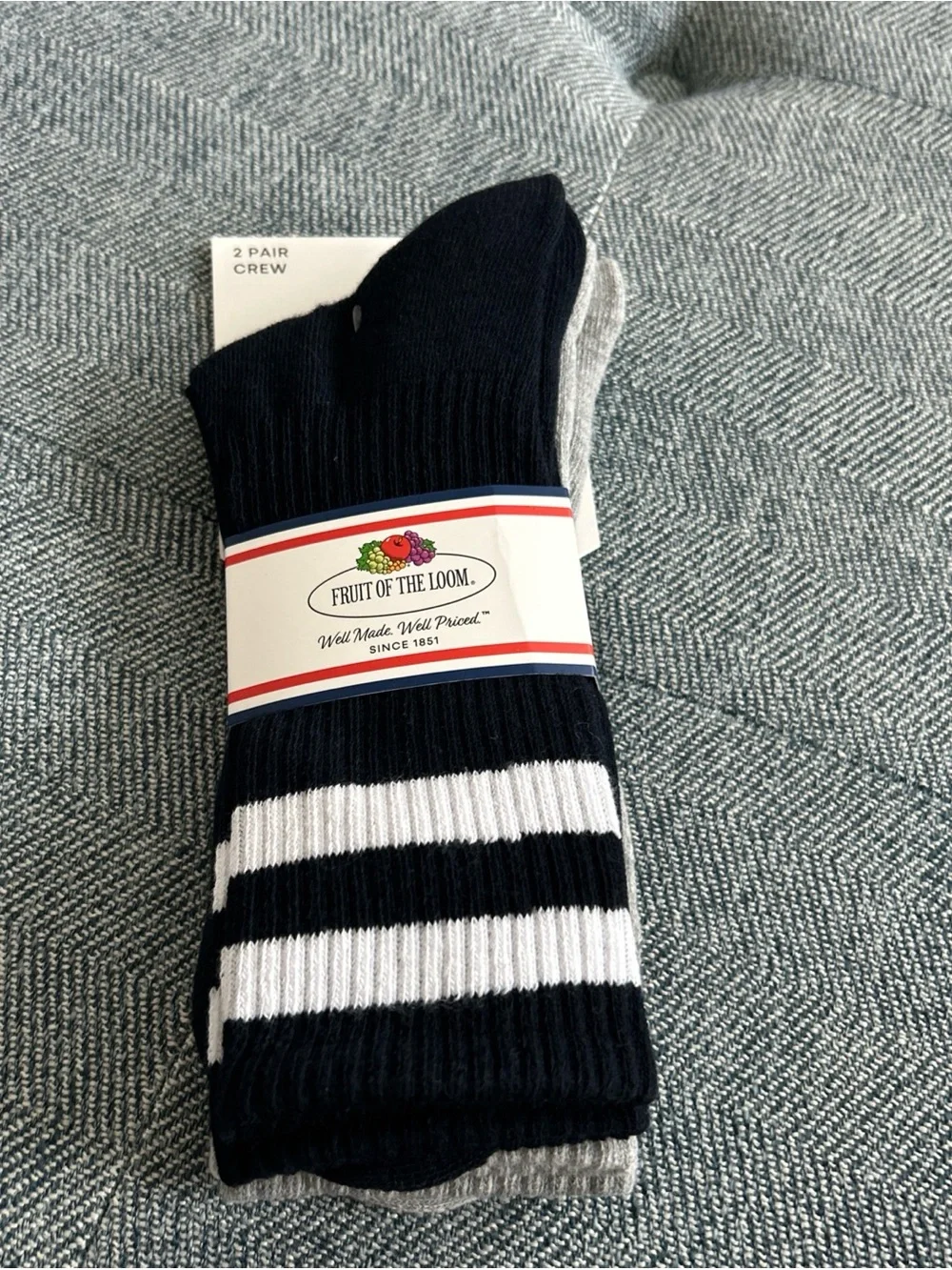 Fruit of the Loom Mens Americana Crew Socks, 2-Pack, Navy/ Gray-Shoe Size 6-12